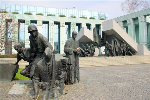 le Monument du soulèvement de Varsovie
