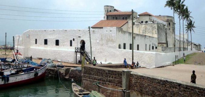 Visiter le Château d'Elmina