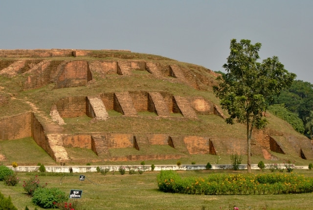 Les ruines de Mahasthangarh