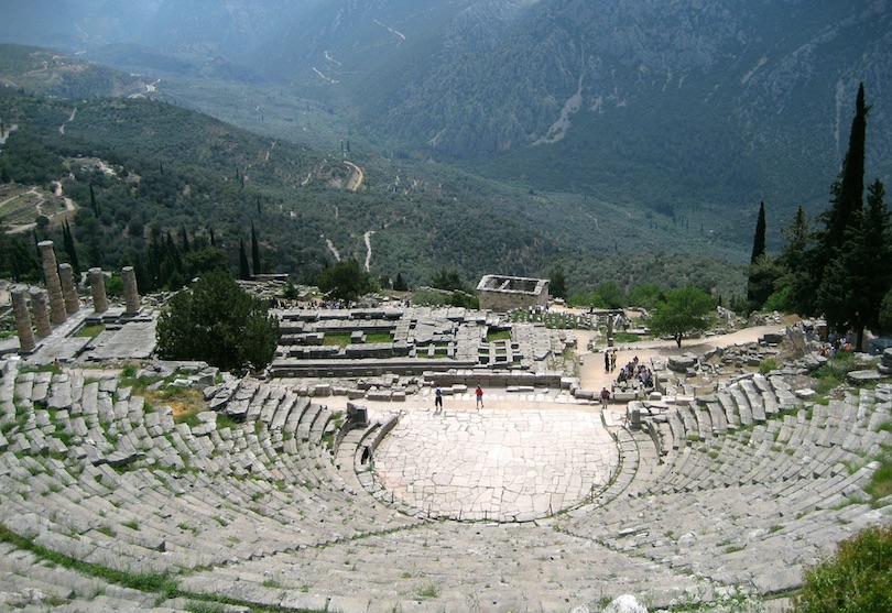 Visiter le Théâtre de Delphes